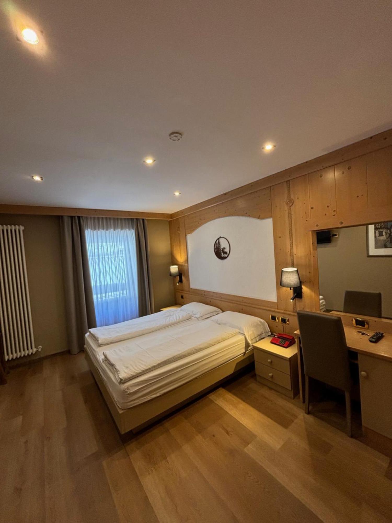 Hotel San Martino 산마르티노디카스트로차 외부 사진