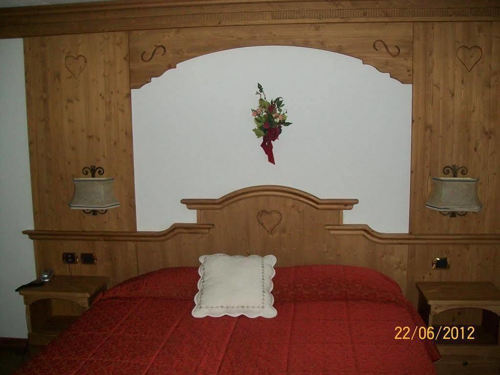 Hotel San Martino 산마르티노디카스트로차 외부 사진