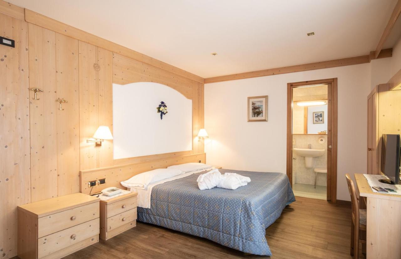 Hotel San Martino 산마르티노디카스트로차 외부 사진